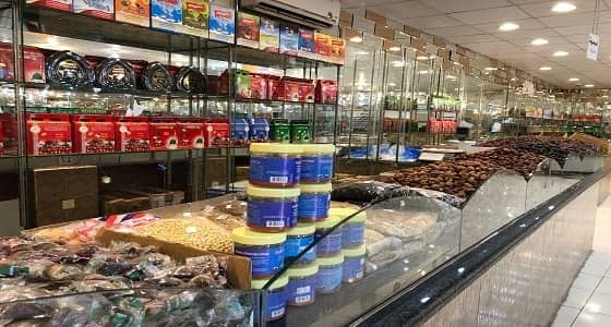 بالصور.. أمانة المدينة تغلق مزرعة مخالفة لبيع الأغذية