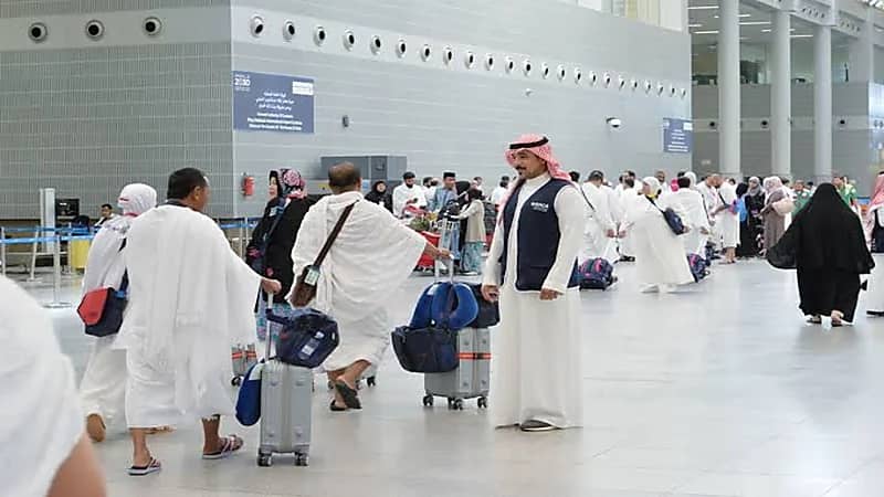 الآلية المستخدمة لإيصال أمتعة ضيوف الرحمن لمقار إقامتهم