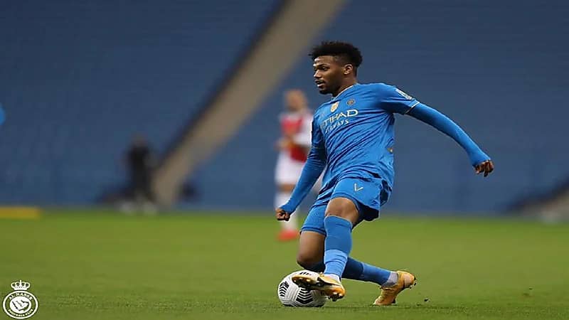 رسميا.. الأهلي يضم أيمن يحيى من النصر