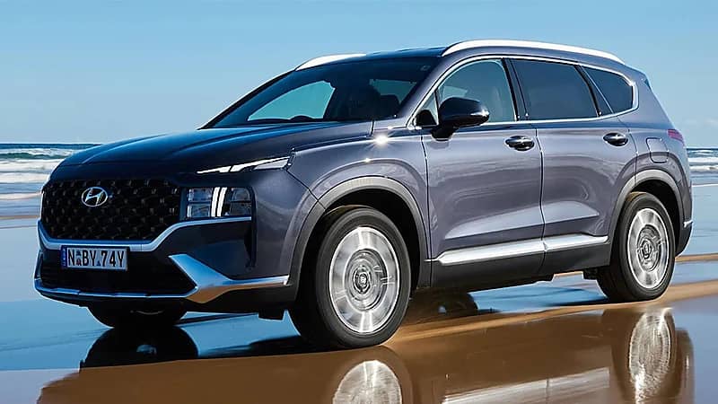 بالصور.. سيارات هيونداي ترفع النقاب عن نسختها الجديدة سانتافي 2023