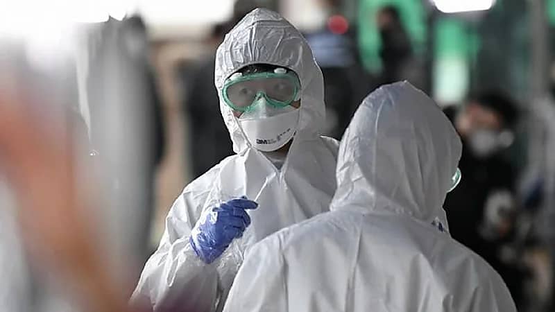 انخفاض إصابات كورونا عالميًا لأول مرة منذ 4 أشهر