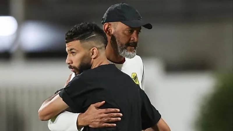 عبدالله فلاتة: يجب التحدث مع نونو سانتو بشأن عودة عبدالرحمن العبود .. فيديو