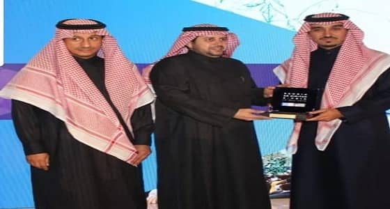 رئيس الهيئة العامة للرياضة يكرم صحة الرياض