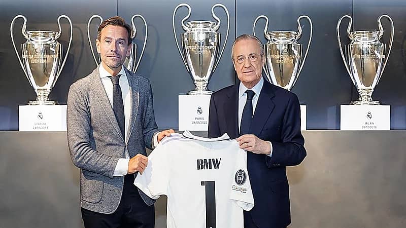 بالصور .. "BMW " تبدأ بتسليم السيارات الكهربائية لريال مدريد