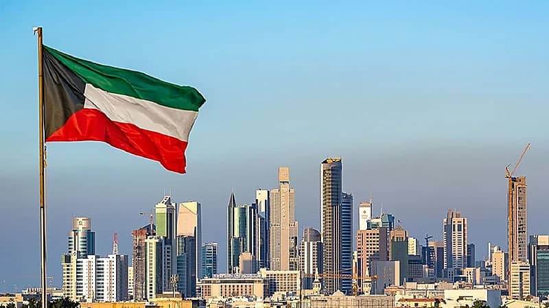 تعيين أحمد فهد الأحمد الصباح نائباً لرئيس مجلس الوزراء ووزيراً للدفاع بالكويت