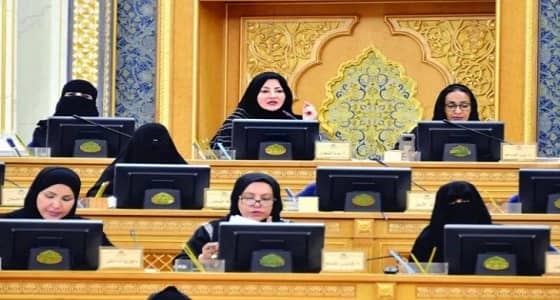 توصية بإعفاء المتقاعدين منخفضي الدخل من رسوم العمالة المنزلية