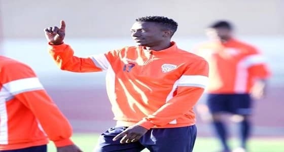 حسن معاذ : أرغب في العودة لـ " الشباب "