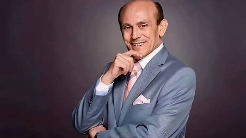 محمد صبحى ينتقل إلى المستشفى بعد تعرضه لوعكة صحية