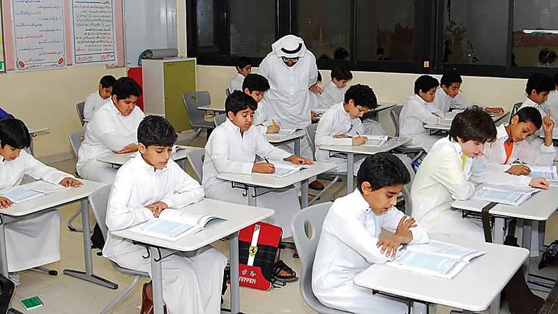 وزير التعليم يعتمد ضوابط الرسوم الدراسية في المدارس الأهلية