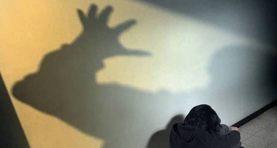 بعد شكوى ابنته من الجوع.. الأب يدفعهم لممارسة الرذيلة