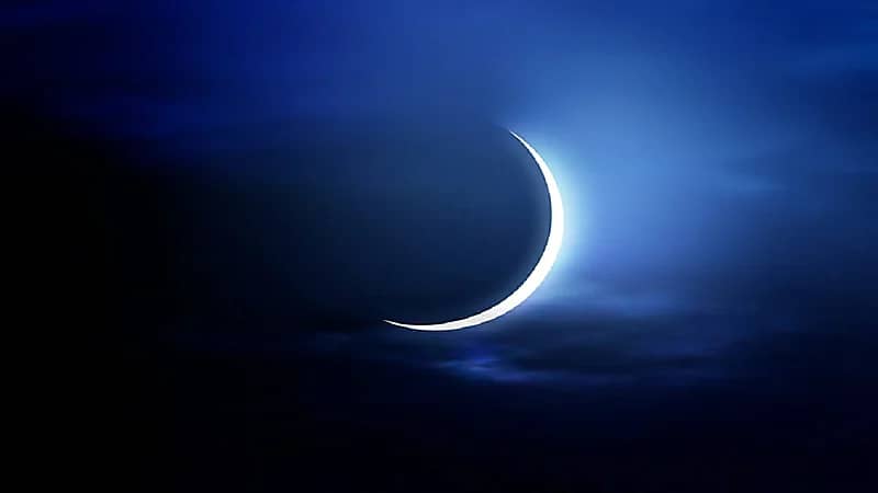 بالفيديو .. الزعاق يفسر سبب اختفاء نور القمر في هذه الأيام