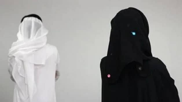 مستشار أسري يكشف سر تنمر الزوجة على زوجها