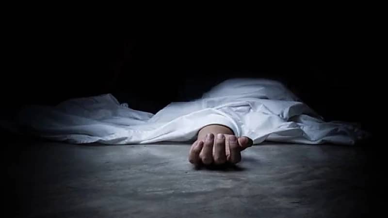 رجل ينهي حياة جاره بآلة حادة بسبب "قرنين فول"