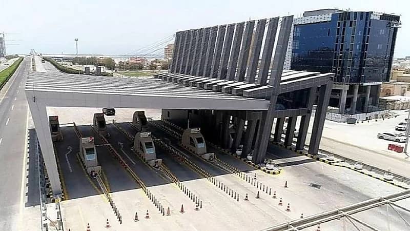 جسر الملك فهد: لا يُعتد بالهوية الرقمية عبر «توكلنا».. ويلزم «البطاقة الأصلية» عند السفر