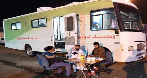بالصور.. بنك الدم يستقبل المتبرعين بمهرجان أبها للتسوق