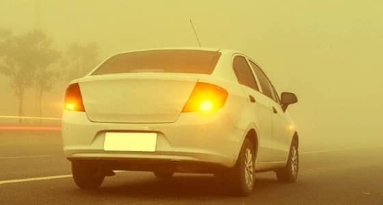 " النقل " تناشد قائدي المركبات بتوخي الحذر بسبب موجة الغبار