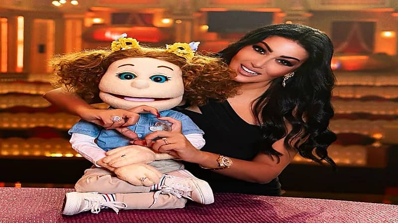 سمية الخشاب تحدث ضجة بوصلة رقص مثيرة على الطريقة الخليجية