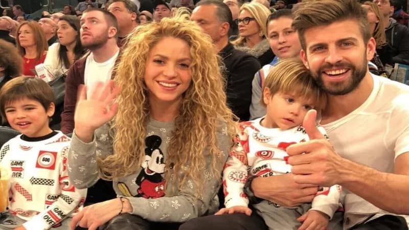 شاكيرا وبيكيه يوكلان محاميين بسبب حضانة الأطفال