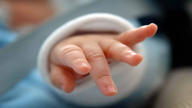 جرعة دواء زائدة تنهي حياة طفلة