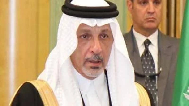 السفير أحمد قطان ووالدته يتعرضان لحادث في ميلانو