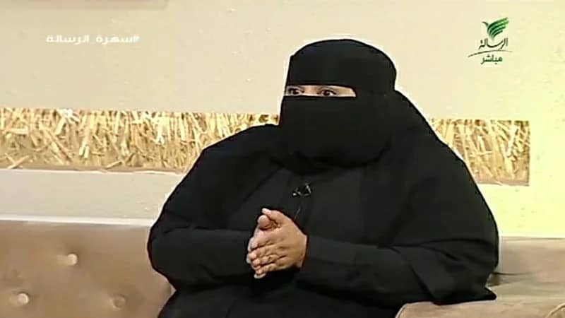 بالفيديو.. مواطنة تروي قصة دعم زوجها لها لإكمال دراستها