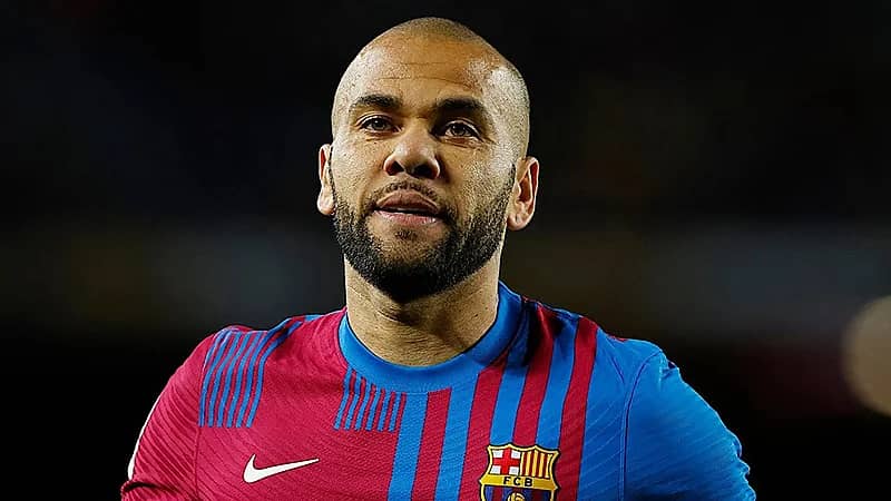 أقوال داني ألفيس تورطه أثناء محاكمته بالاعتداء الجنسي على امرأة في الحمام .. صور