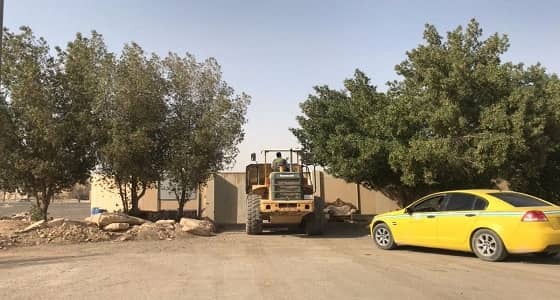 بالصور.. حجز 14 معدة ثقيلة بالرياض