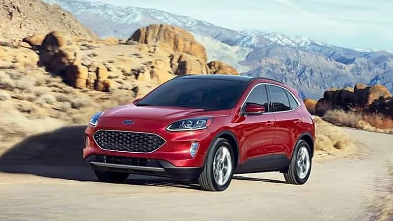 بالصور.. سيارات كروس أوفر موديل 2021 تخطف الأنظار في المملكة