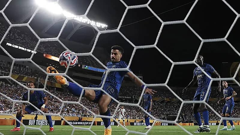 دازن العالمية تتغنى بـ لاجامي بعد تأهل الهلال التاريخي