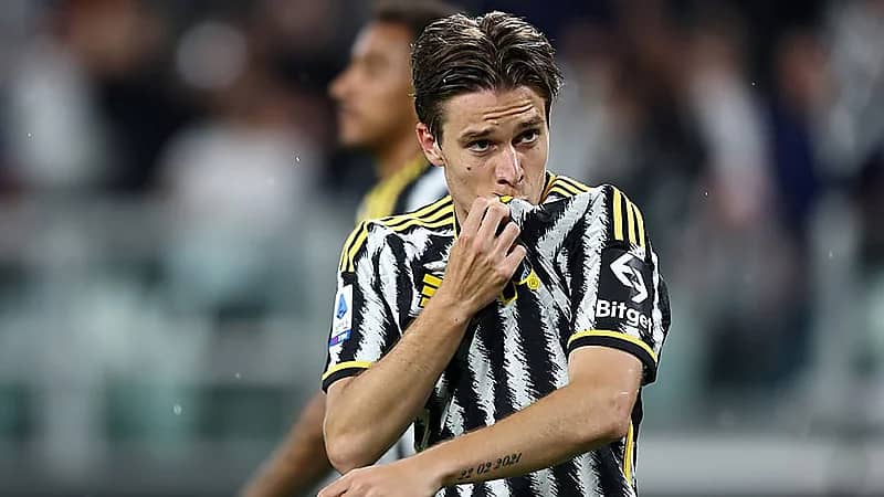 فاجولي مهدد بالإيقاف 3 أعوام بسبب المراهنات