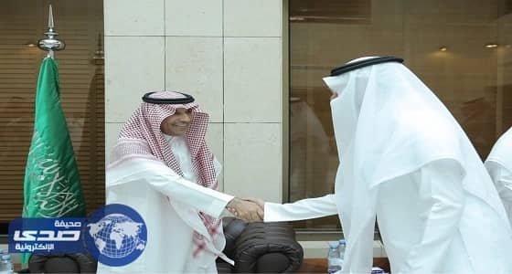 بالصور.. " العمل " تقيم حفل معايدة لمنسوبيها