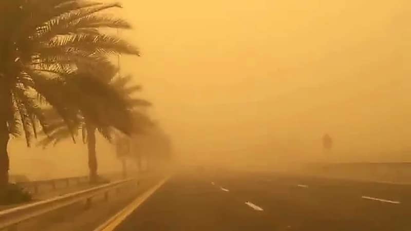 الأرصاد تحذر من عاصفة ترابية تؤثر على شمال وشرق ووسط المملكة(فيديو)