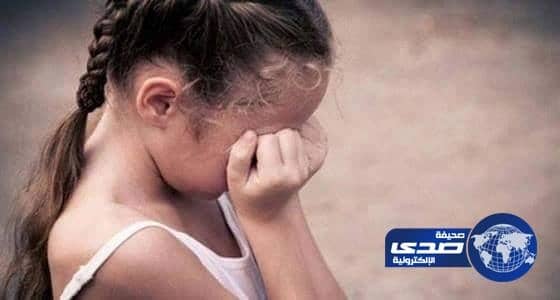 بالصور..ستيني صادق سيدة لإغتصاب طفلتها...هذه عقوبته! !