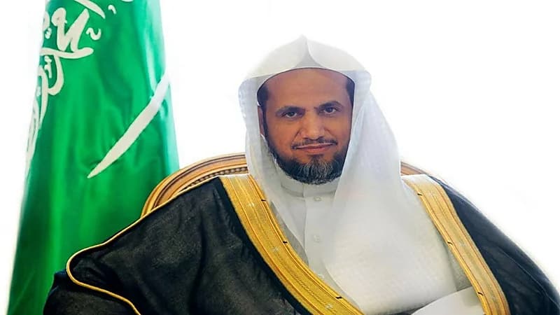 النائب العام يوجه بسرعة القبض على شاب تعدى لفظياً على فتاتين