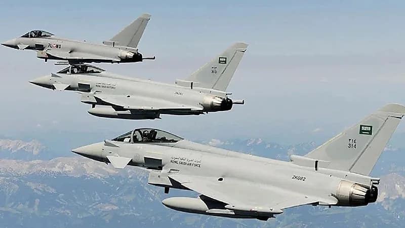 التحالف يكشف تفاصيل اعتراض وتدمير مسيرتين بالأجواء اليمنية