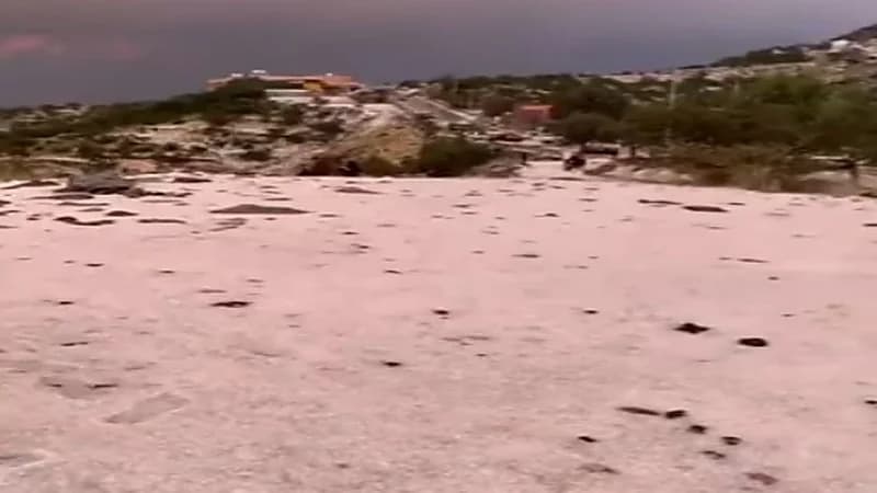 شاهد.. عاصفة بردية تُلبس شفا الطائف ثوبها الأبيض 