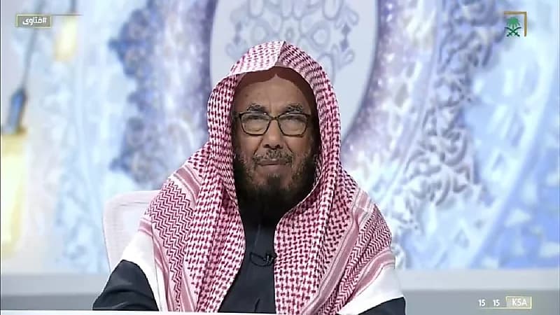 بالفيديو.. الشيخ عبدالله المطلق يوضح حكم المماطلة في سداد الدين