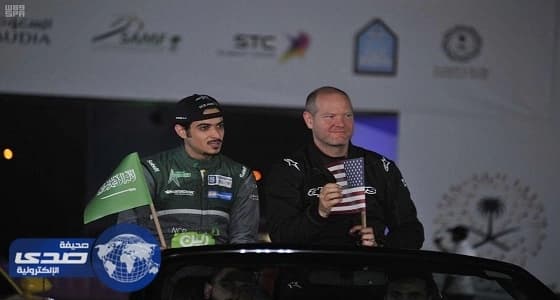 بالصور.. الأمير سلطان بن بندر يتوج «كيندال» بكأس سباق الأبطال