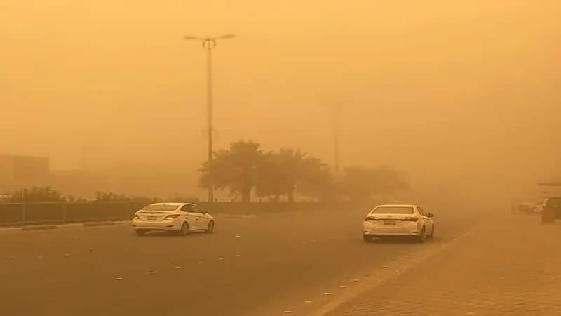 "الأرصاد": موجة الغبار مستمرة