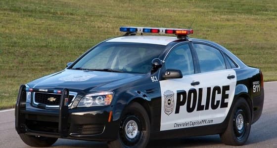 طفل أمريكي يطالب الشرطة بالقبض على شخصية كرتونية