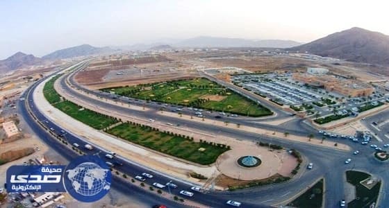 ⁠⁠⁠⁠⁠إصابة رجل أمن في حادث مروري بمحايل عسير