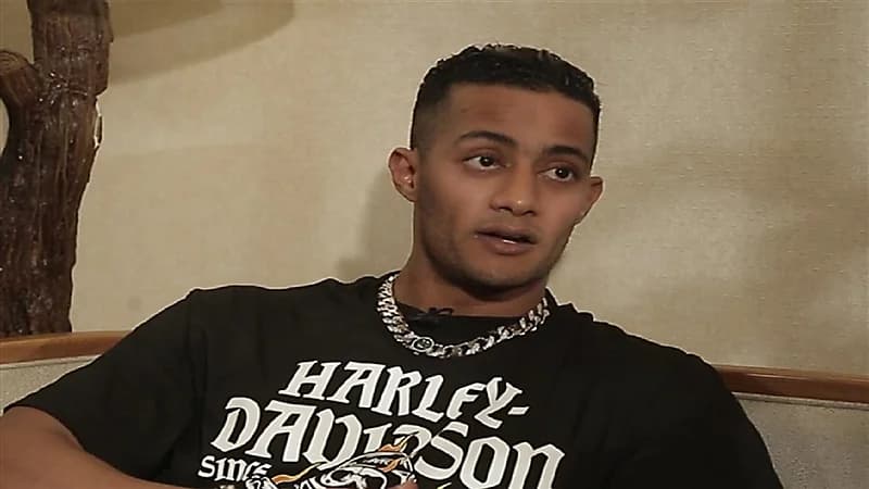 أول تعليق من محمد رمضان بشأن إتهامه بشراء الدكتوراه الفخرية: "أقدر أشتري جامعة بأكملها"