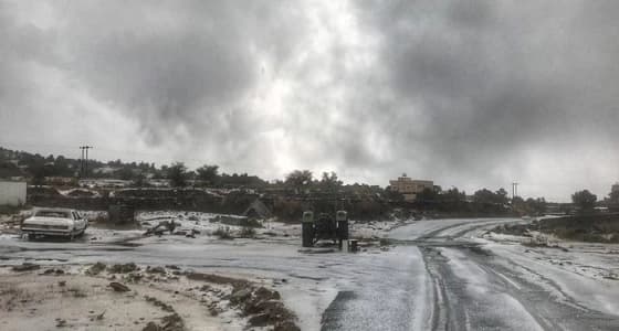 بالصور.. اللون الأبيض يغزو شمال السودة بعسير