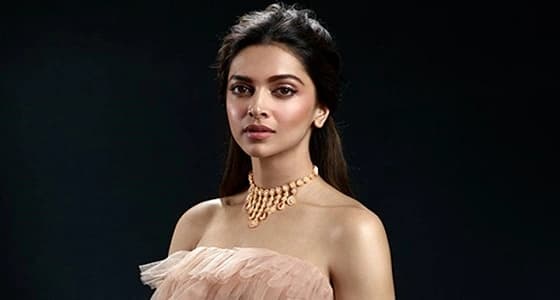 بعد فيلمها الأخير.. مكافأة مالية لمن يقطع رأس الهندية ديبيكا بادكون