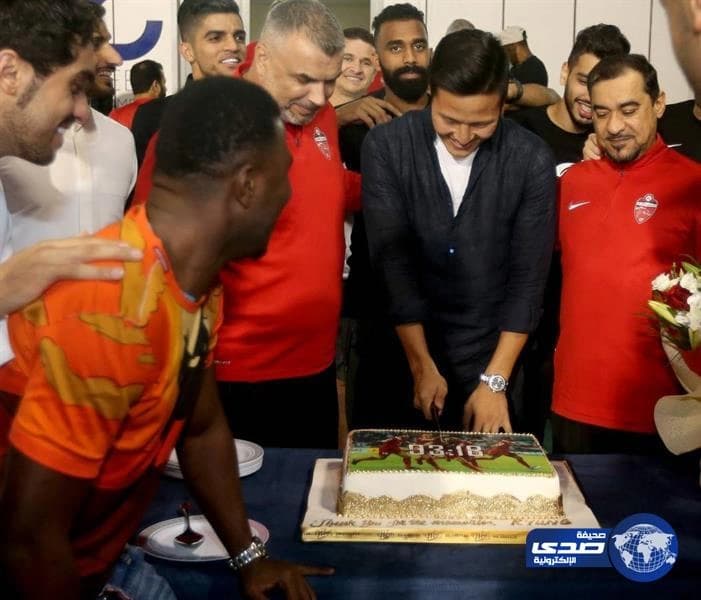 الأهلي الإماراتي يستفز الهلال في وداع "كيونج"