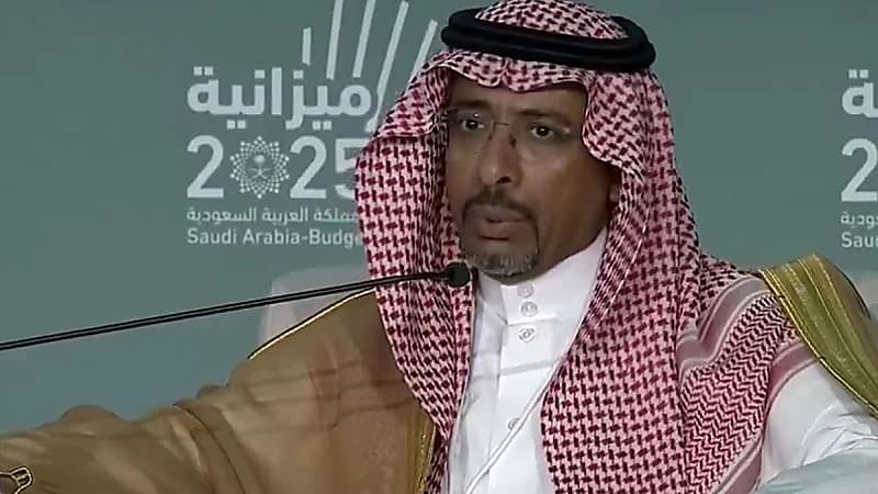 وزير الصناعة : الصندوق الصناعي يعتمد مشاريع بـ 12 مليار ريال ..فيديو