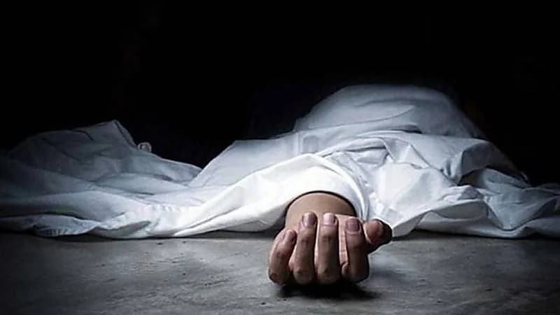 رجل يذبح مزارع وحفيدته لرفضها الزواج منه