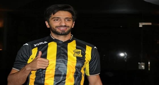 فهد الأنصاري يتصدر قائمة تمرير الكرة بالدوري السعودي للمحترفين