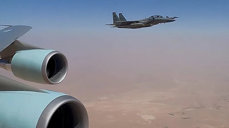 البيت الأبيض يشيد بمرافقة الطائرات الحربية لطائرة ترامب قبيل هبوطه .. فيديو