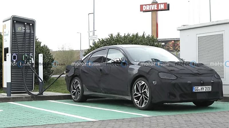 بالصور.. ظهور هيونداي أيونيك 6 الجديدة كلياً في لقطات تجسسية